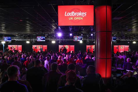 ladbrokes commentary centre|LadbrokesTV .